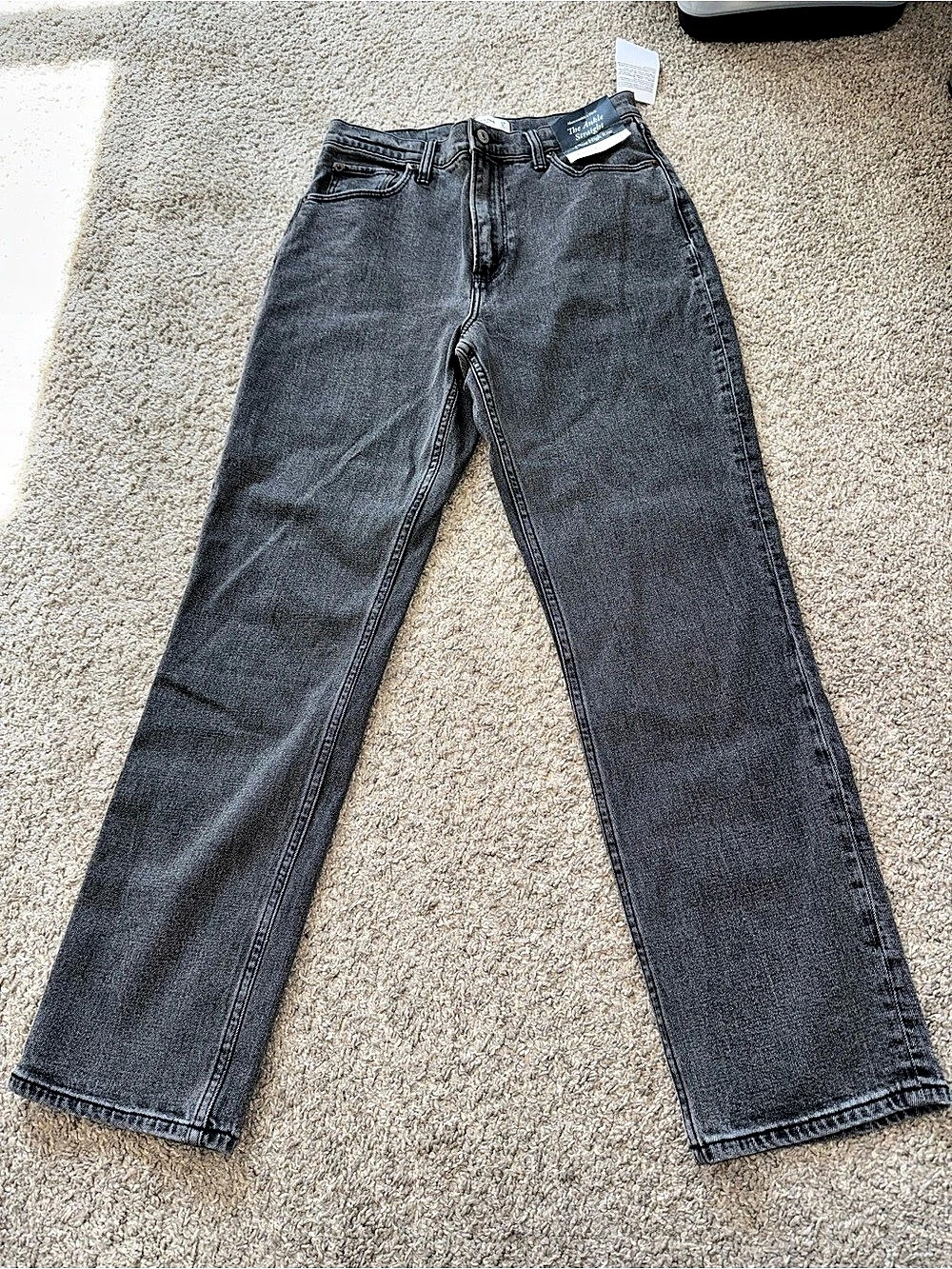 Abercrombie Curve Love Ultra High Rise Ankle Straight Jeans - 28 Long Black Wash